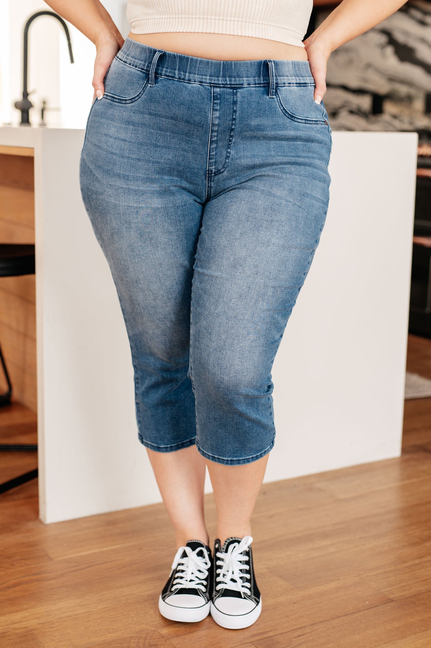 Emily High Rise Cool Denim Pull On Capri Jeans - Southern Divas Boutique