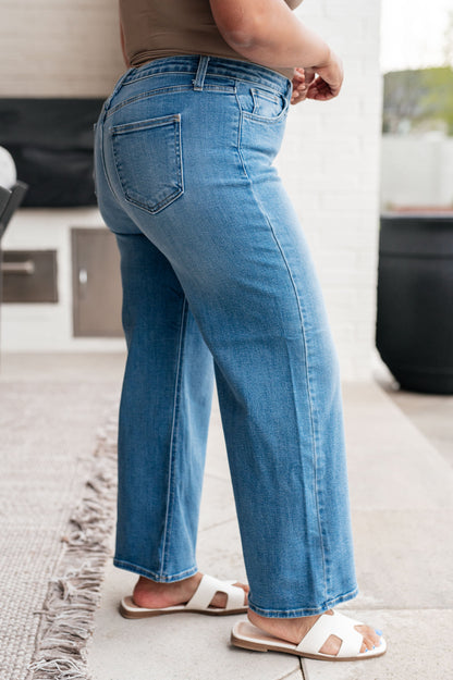 Hayes High Rise Wide Leg Crop Jeans - Southern Divas Boutique