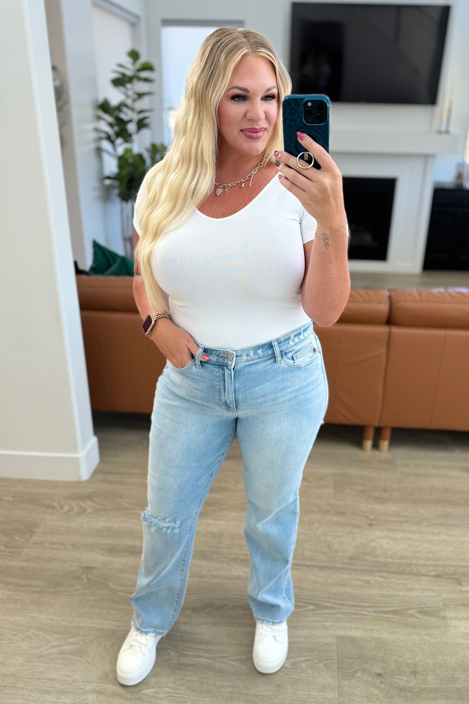 Parker High Rise 90's Straight Jeans - Southern Divas Boutique