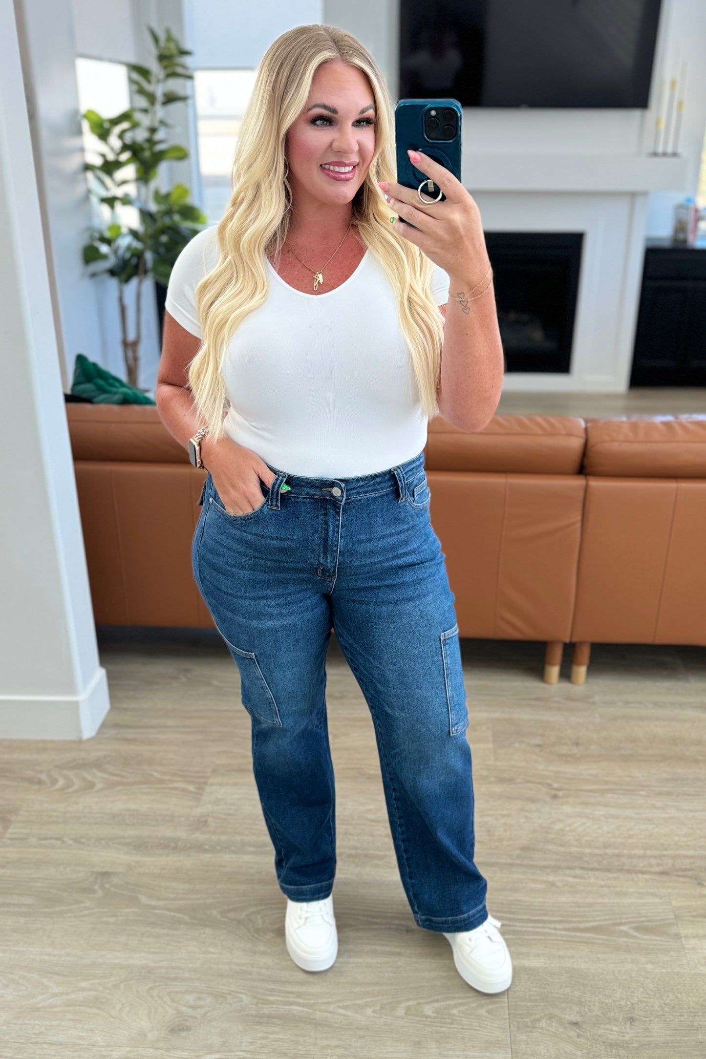 Leila High Rise Cargo Straight Jeans - Southern Divas Boutique