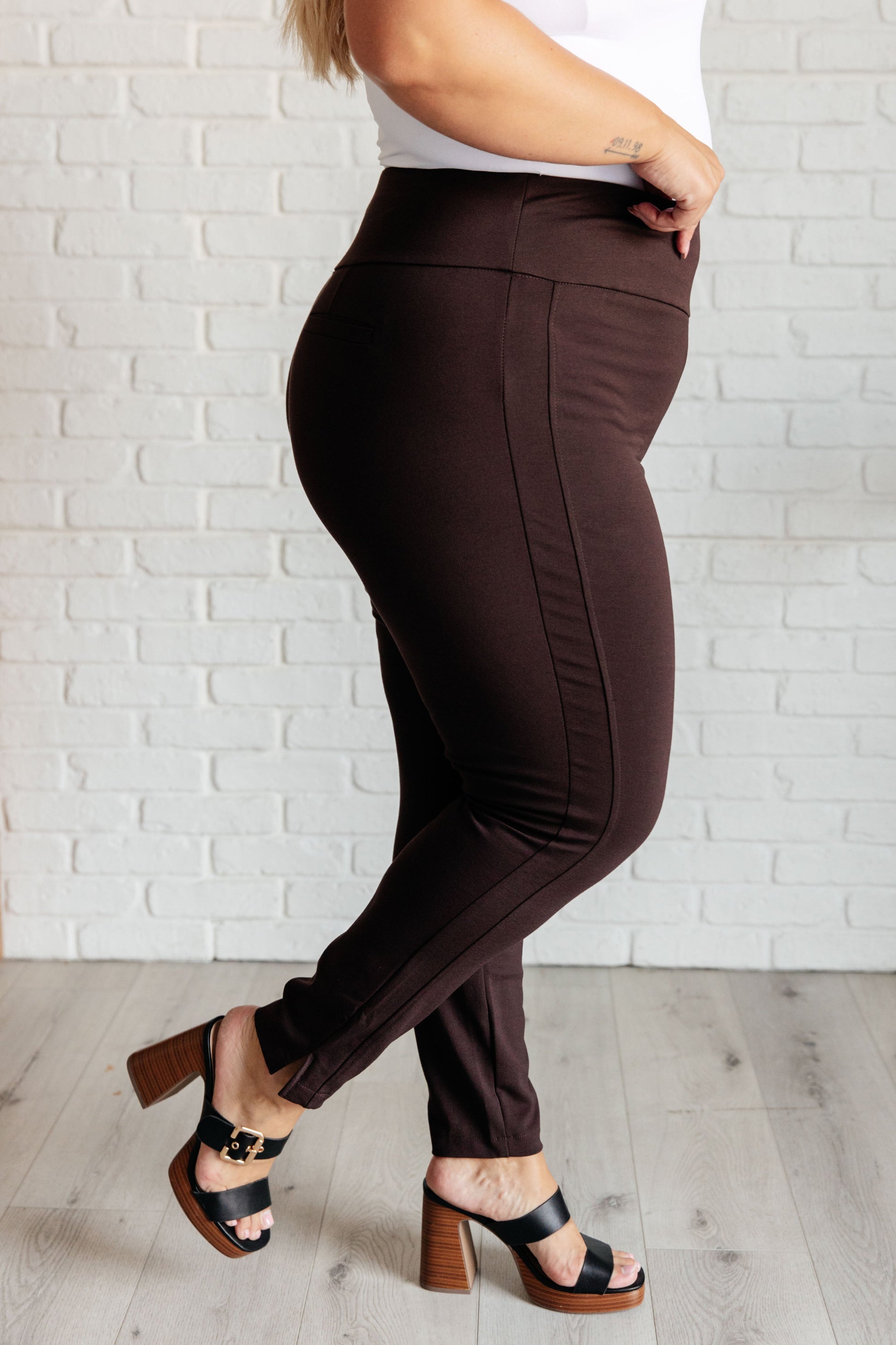 Maddie Skinny 28" Pants in Chocolate - Southern Divas Boutique