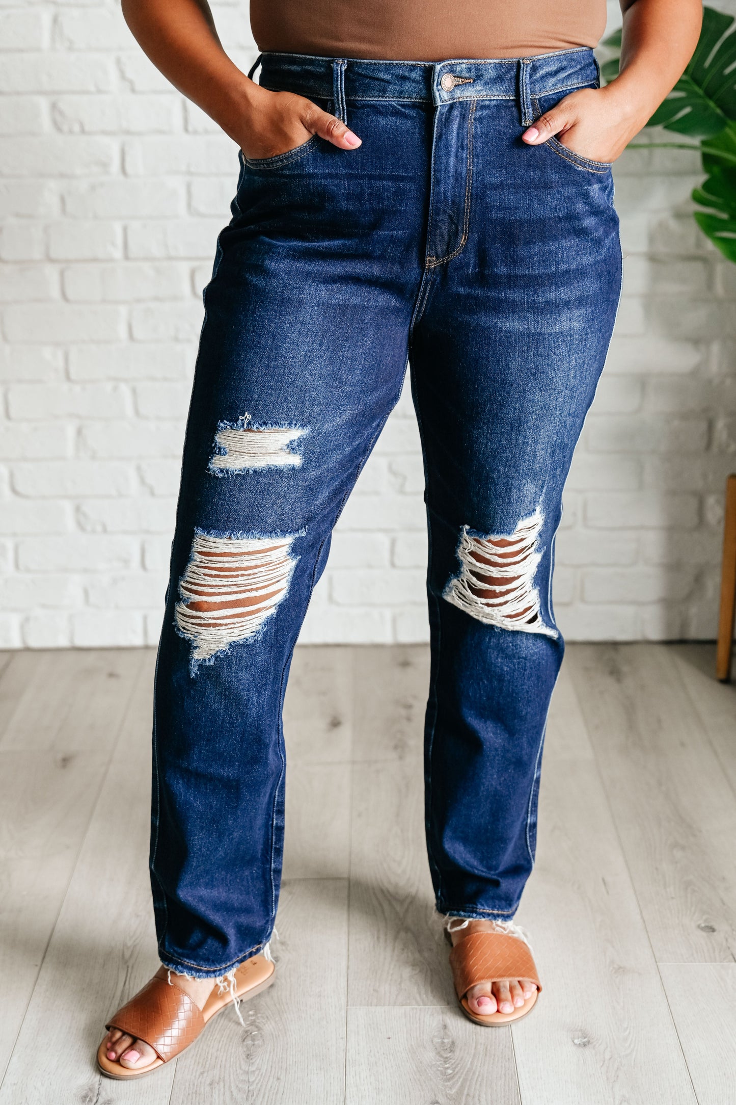 Montana High Rise Rigid Magic Distressed Straight Jeans - Southern Divas Boutique