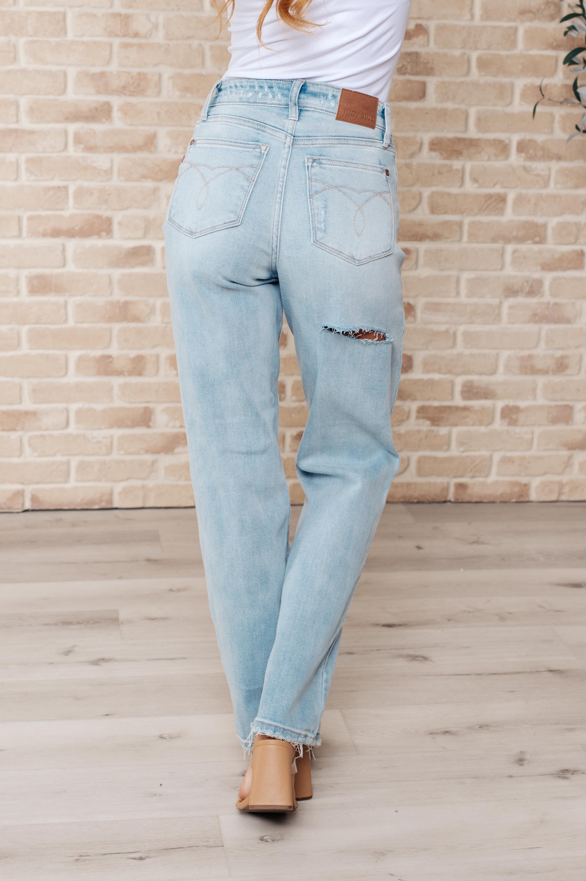 Parker High Rise 90's Straight Jeans - Southern Divas Boutique