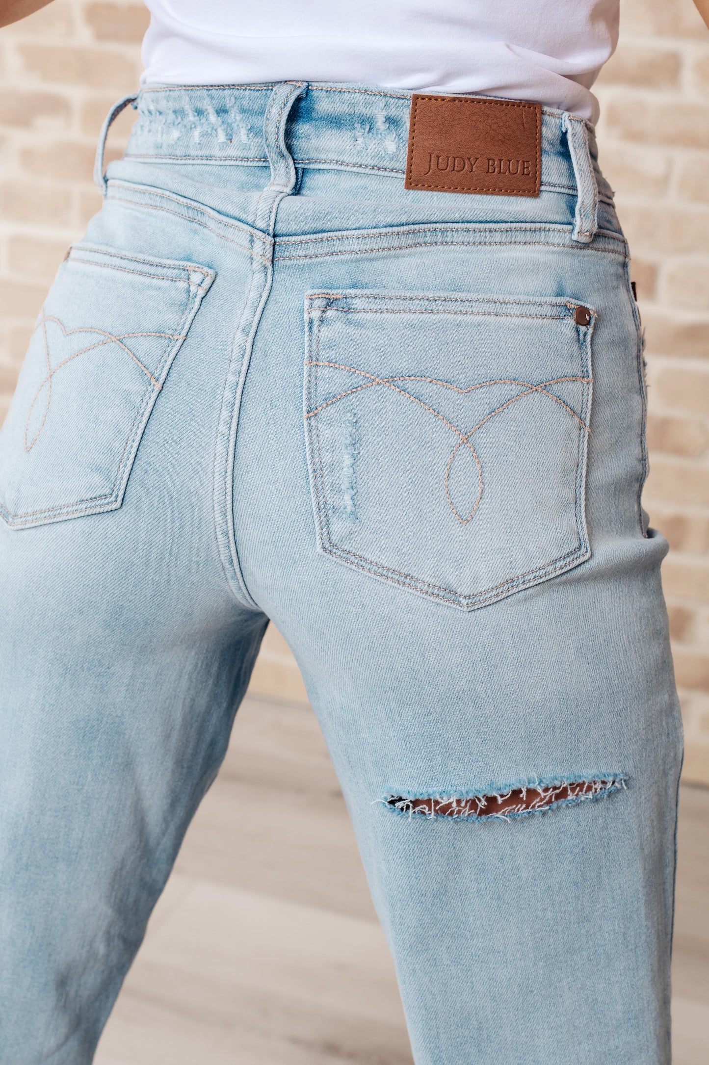 Parker High Rise 90's Straight Jeans - Southern Divas Boutique