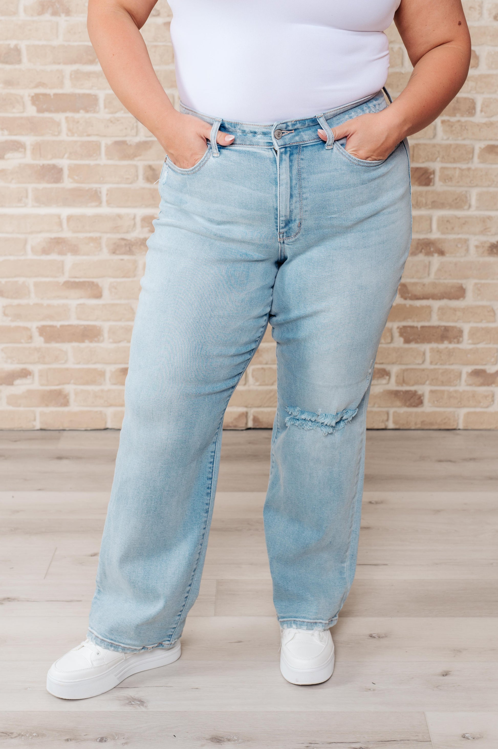 Parker High Rise 90's Straight Jeans - Southern Divas Boutique