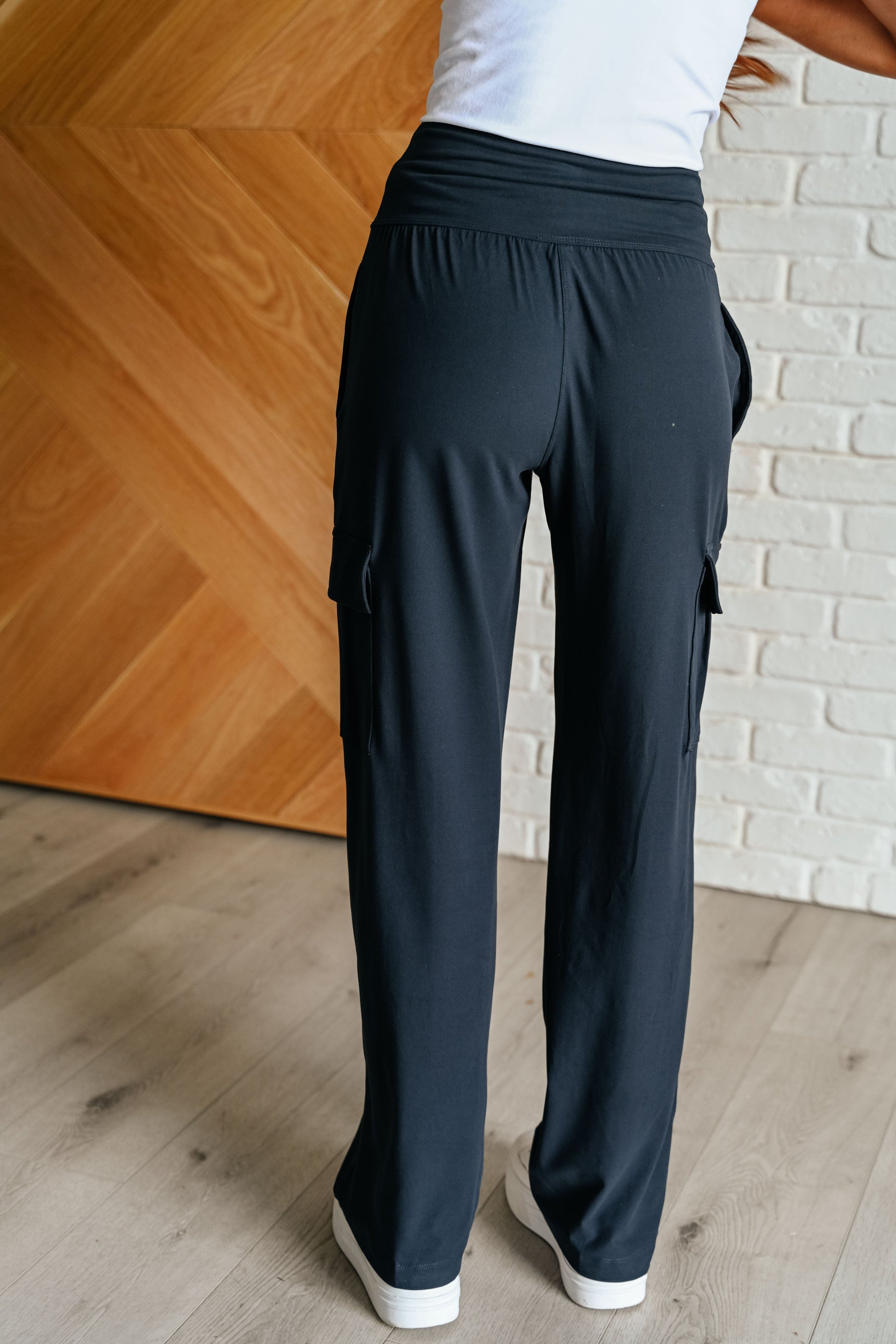 Race to Relax Cargo Pants in Nocturnal Navy - Southern Divas Boutique